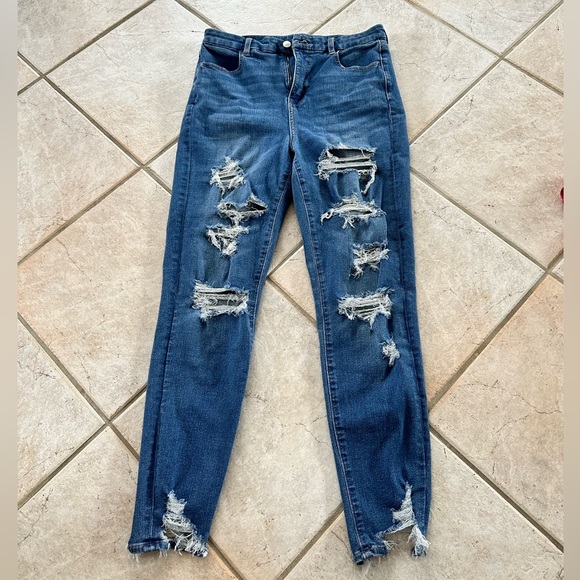 American Eagle The Dream Team Jeans - Super Stretchy with Rips & Highwaisted - Picture 1 of 6